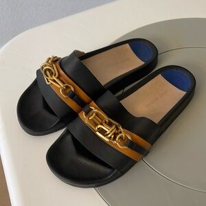 Stuart Weitzman Size 9 Sandals